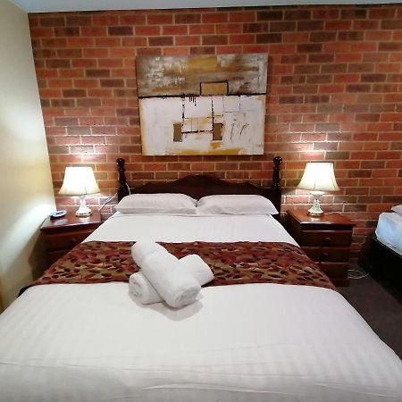 Aussie Rest Motel Cessnock Exterior photo
